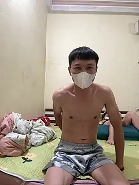 Snapshot of holl110 chatting on 02-28-26, 12:39 holl110 online show from 02-28-26, 12:39