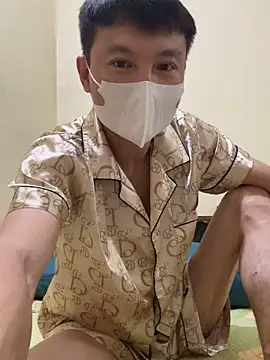 Snapshot of holl110 chatting on 03-01-26, 12:51 holl110 online show from 03-01-26, 12:51