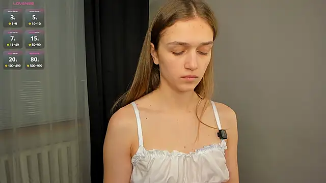 Snapshot of JuliannaLeiding chatting on 02-07-26, 07:06 JuliannaLeiding online show from 02-07-26, 07:06