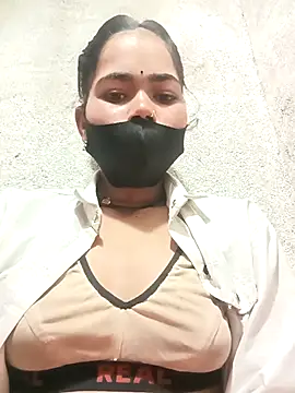 Sunali Bendre online show from 04-01-26, 01:06