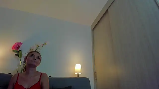 Snapshot of roxana_sinsx chatting on 02-05-26, 03:22 roxana sinsx online show from 02-05-26, 03:22