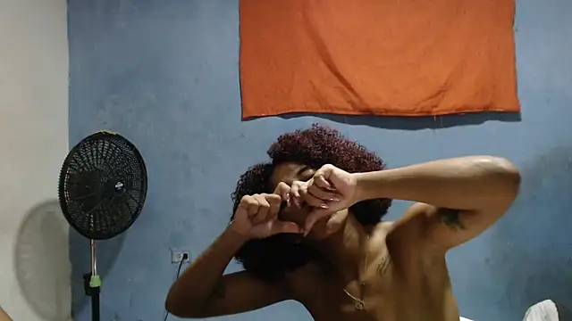 Snapshot of mamacitasxxx chatting on 02-13-26, 07:54 mamacitasxxx online show from 02-13-26, 07:54