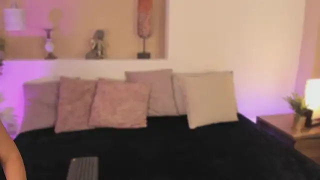 xiomara cortes online show from 02-22-26, 12:36