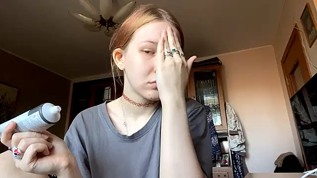 Snapshot of LaureenVielma chatting on 03-22-26, 07:12 LaureenVielma online show from 03-22-26, 07:12