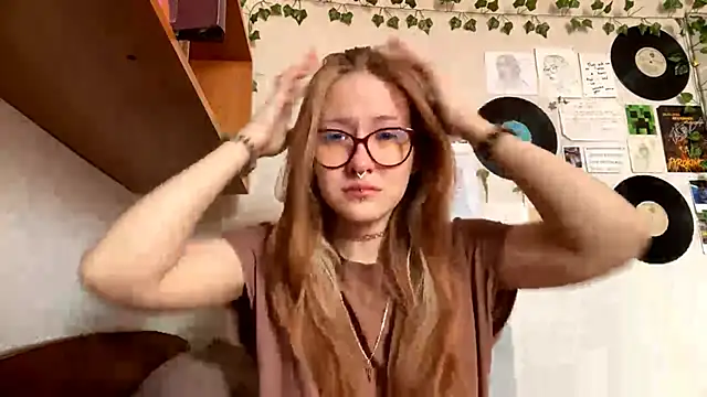 Snapshot of LaureenVielma chatting on 03-29-26, 08:36 LaureenVielma online show from 03-29-26, 08:36