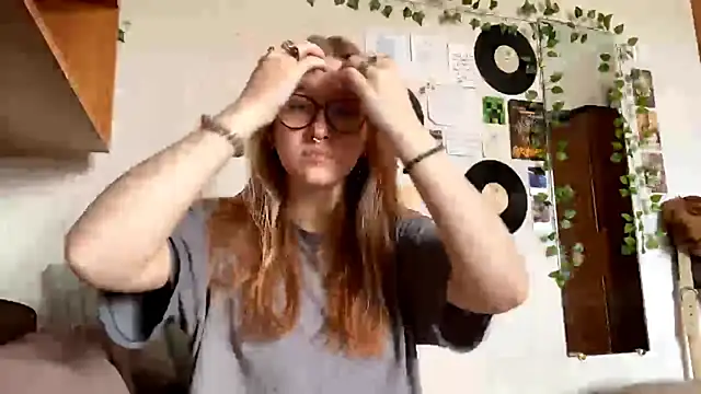 Snapshot of LaureenVielma chatting on 04-09-26, 08:20 LaureenVielma online show from 04-09-26, 08:20