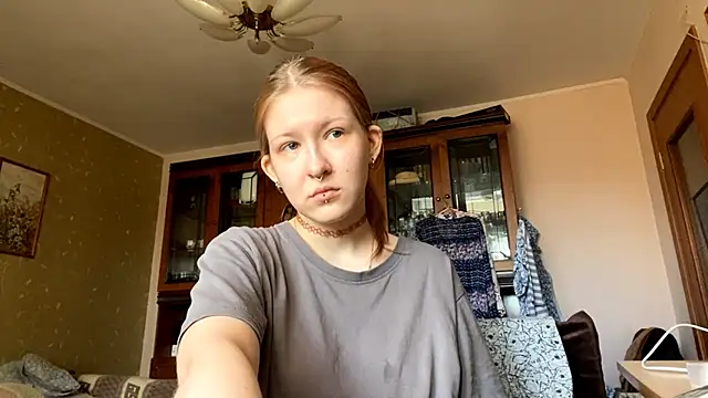 Snapshot of LaureenVielma chatting on 04-15-26, 08:21 LaureenVielma online show from 04-15-26, 08:21