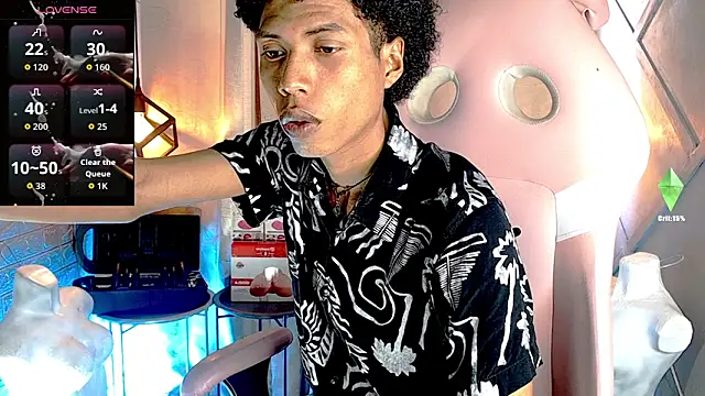 Snapshot of Walkers05 chatting on 04-03-26, 05:55 Walkers05 online show from 04-03-26, 05:55