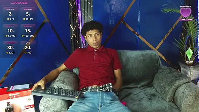 Snapshot of Walkers05 chatting on 04-15-26, 06:04 Walkers05 online show from 04-15-26, 06:04