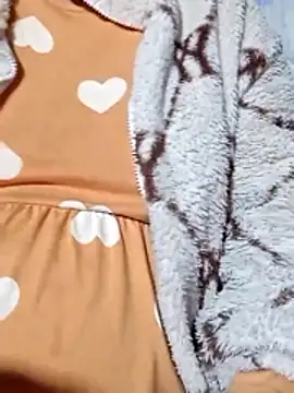 Snapshot of Pmn87 chatting on 02-22-26, 12:15 Pmn87 online show from 02-22-26, 12:15