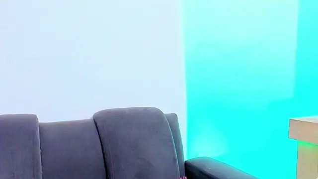 Snapshot of Emely_pregnantt chatting on 02-24-26, 11:25 Emely pregnantt online show from 02-24-26, 11:25