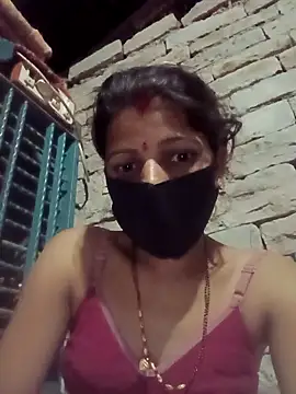 Snapshot of Divya-11431 chatting on 02-05-26, 04:00 Divya-11431 online show from 02-05-26, 04:00