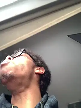 Snapshot of ELPikaPreta chatting on 03-04-26, 08:09 ELPikaPreta online show from 03-04-26, 08:09