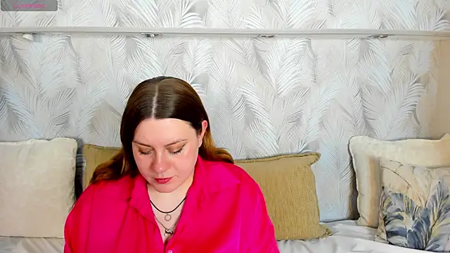 Snapshot of Valery_Grand chatting on 02-11-26, 09:14 Valery Grand online show from 02-11-26, 09:14