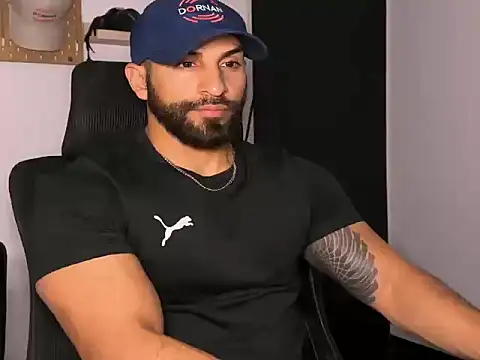 Snapshot of SamDornan51 chatting on 02-12-26, 12:27 SamDornan51 online show from 02-12-26, 12:27