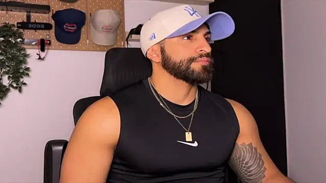 Snapshot of SamDornan51 chatting on 02-14-26, 12:29 SamDornan51 online show from 02-14-26, 12:29