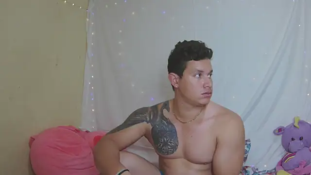 Snapshot of Eternalfuego chatting on 02-16-26, 04:52 Eternalfuego online show from 02-16-26, 04:52