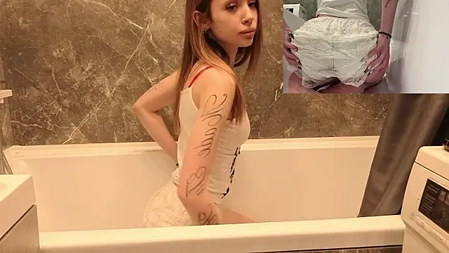 Snapshot of CarmenScott chatting on 02-25-26, 09:24 CarmenScott online show from 02-25-26, 09:24