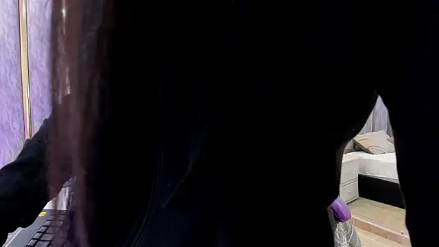 Snapshot of KeniaVelvet_ chatting on 02-04-26, 02:12 KeniaVelvet online show from 02-04-26, 02:12