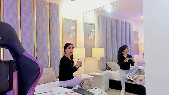 Snapshot of KeniaVelvet_ chatting on 02-05-26, 01:49 KeniaVelvet online show from 02-05-26, 01:49