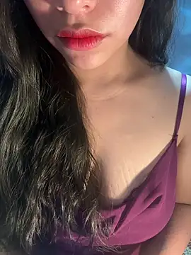 QuynhAnh 2k1 online show from 02-22-26, 05:51