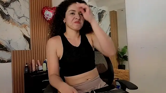 Snapshot of sky_love12 chatting on 02-27-26, 07:25 sky love12 online show from 02-27-26, 07:25