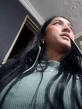 Snapshot of Maitebigboobs chatting on 02-03-26, 11:43 Maitebigboobs online show from 02-03-26, 11:43