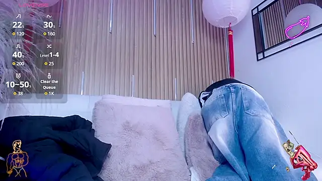 Snapshot of David_Banks_ chatting on 03-06-26, 12:23 David Banks online show from 03-06-26, 12:23