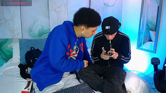 Snapshot of David_Banks_ chatting on 03-23-26, 12:42 David Banks online show from 03-23-26, 12:42