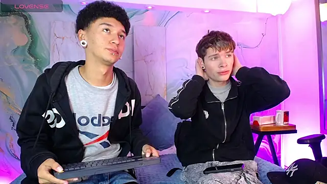 Snapshot of David_Banks_ chatting on 03-25-26, 12:55 David Banks online show from 03-25-26, 12:55