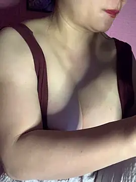 Snapshot of Star-sweet01 chatting on 02-19-26, 01:34 Star-sweet01 online show from 02-19-26, 01:34