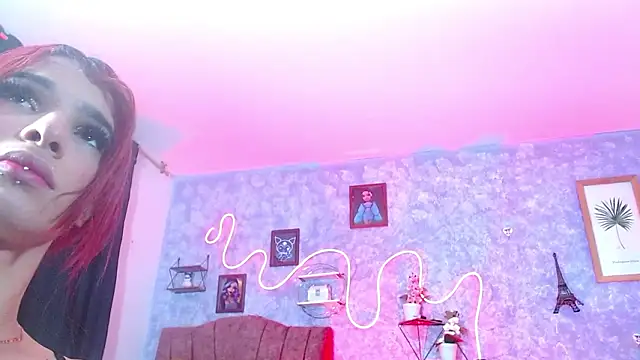 Snapshot of Everlin__Hot_ chatting on 02-16-26, 11:50 Everlin Hot online show from 02-16-26, 11:50