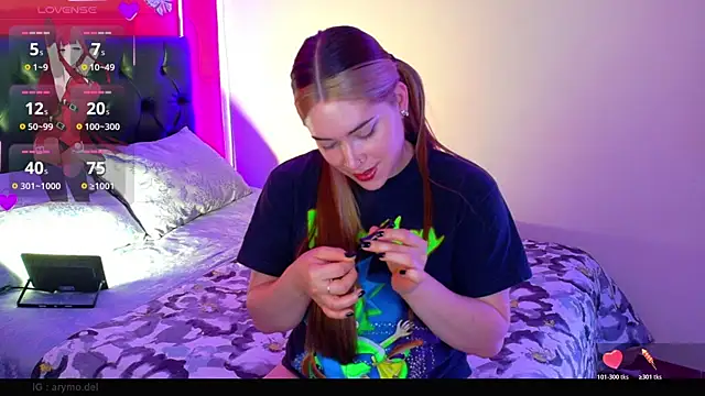 Snapshot of Arytits chatting on 02-13-26, 11:06 Arytits online show from 02-13-26, 11:06