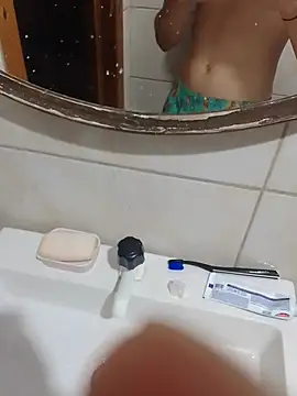 Snapshot of ONixCris chatting on 03-02-26, 02:47 ONixCris online show from 03-02-26, 02:47