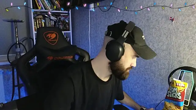 Snapshot of _Mostly_ chatting on 02-23-26, 07:33 Mostly online show from 02-23-26, 07:33