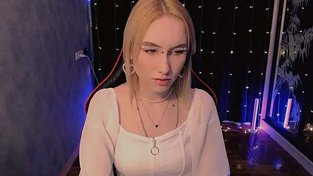 Snapshot of crybambi chatting on 02-18-26, 07:15 crybambi online show from 02-18-26, 07:15