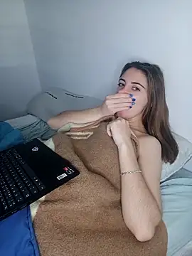 Snapshot of laparejaideal08 chatting on 03-01-26, 08:49 laparejaideal08 online show from 03-01-26, 08:49