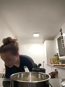 romyxxs online show from 02-01-26, 05:11