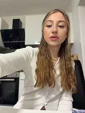 romyxxs online show from 04-08-26, 07:47