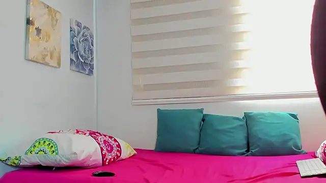 Snapshot of LunaLith chatting on 02-23-26, 03:42 LunaLith online show from 02-23-26, 03:42