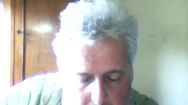 Snapshot of swichcassanesi chatting on 02-12-26, 01:06 swichcassanesi online show from 02-12-26, 01:06