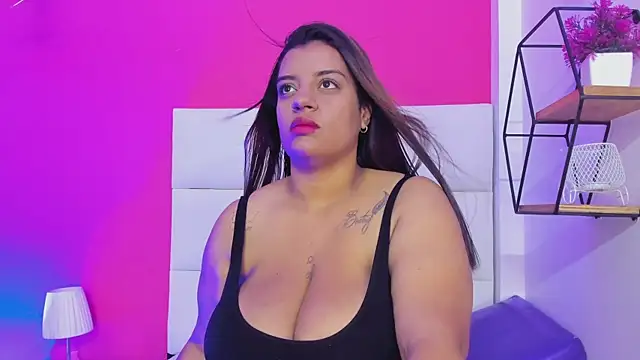 Snapshot of Roxy_sexy69_ chatting on 02-28-26, 03:51 Roxy sexy69 online show from 02-28-26, 03:51