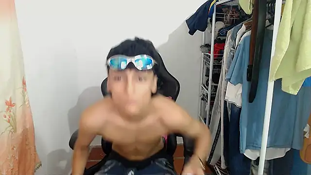 Snapshot of BOY_0914 chatting on 02-21-26, 05:52 BOY 0914 online show from 02-21-26, 05:52