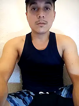 Snapshot of Reuss25 chatting on 03-29-26, 12:10 Reuss25 online show from 03-29-26, 12:10