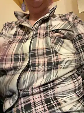 lickablelynn87 online show from 02-04-26, 02:39