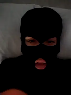 Snapshot of franc_300 chatting on 04-13-26, 12:49 franc 300 online show from 04-13-26, 12:49