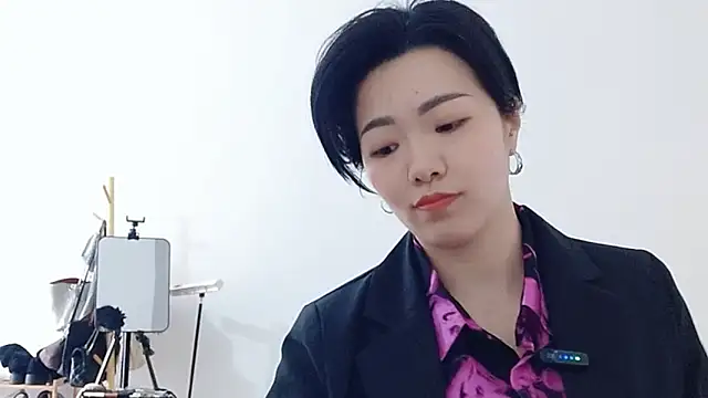 Snapshot of Nikishine chatting on 02-25-26, 02:32 Nikishine online show from 02-25-26, 02:32