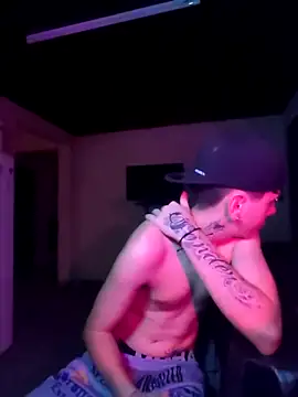 Snapshot of sableye21 chatting on 04-01-26, 05:30 sableye21 online show from 04-01-26, 05:30