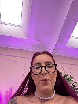 Snapshot of CrystalRedd chatting on 02-22-26, 06:57 CrystalRedd online show from 02-22-26, 06:57