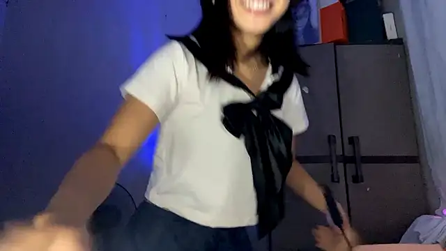 Snapshot of ConstancePorrini chatting on 02-11-26, 07:46 ConstancePorrini online show from 02-11-26, 07:46